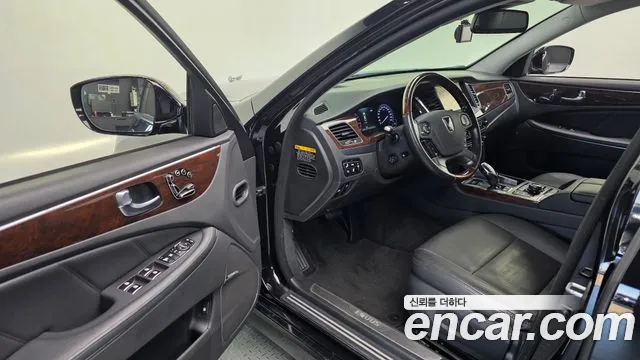 Hyundai Equus — фото 12
