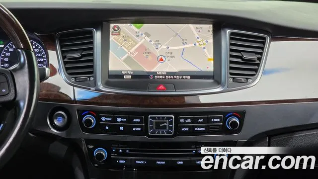 Hyundai Equus — фото 19