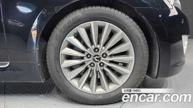 Hyundai Equus — фото 21