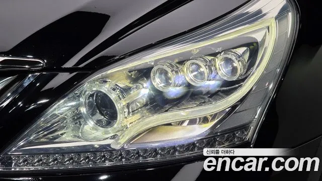 Hyundai Equus — фото 22