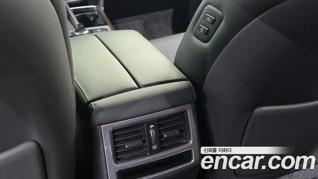 Hyundai Equus — фото 30