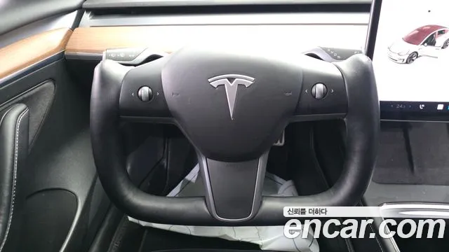 Tesla Model 3 — фото 13