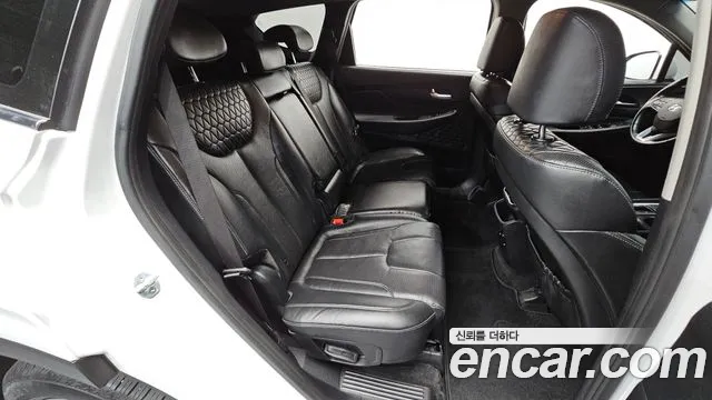 Hyundai Santa Fe — фото 11