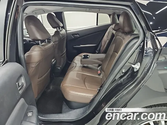 Toyota Prius — фото 11