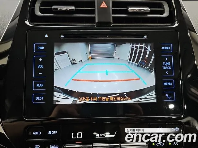 Toyota Prius — фото 14