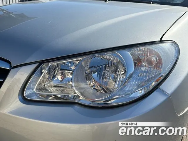 Hyundai Avante — фото 11