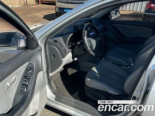 Hyundai Avante — фото 14
