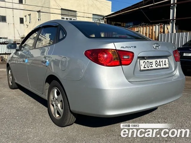 Hyundai Avante — фото 4