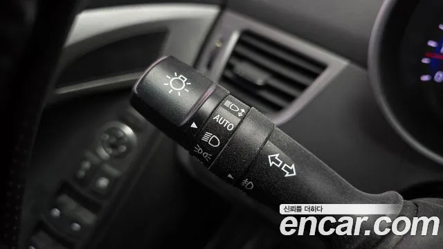 Hyundai Avante — фото 19