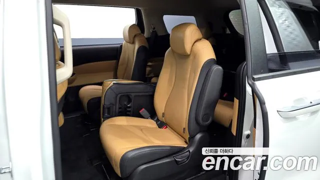 Kia Carnival — фото 12