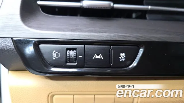 Kia Carnival — фото 27