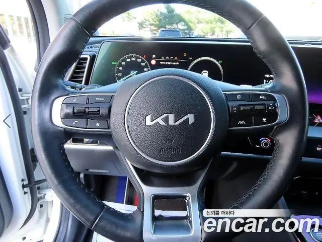 Kia Sportage — фото 8