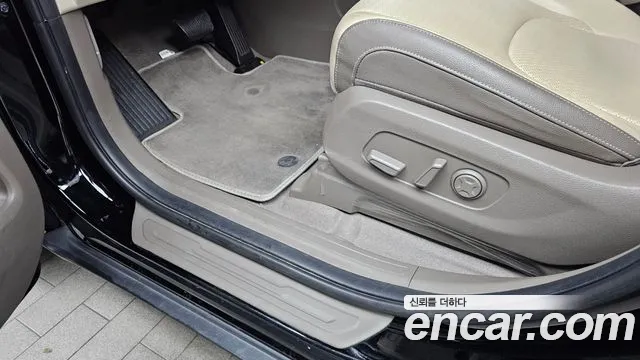 Kia Carnival — фото 15