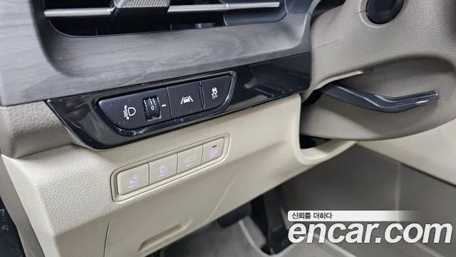Kia Carnival — фото 18