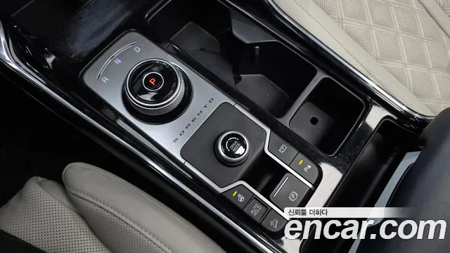 Kia Sorento — фото 9