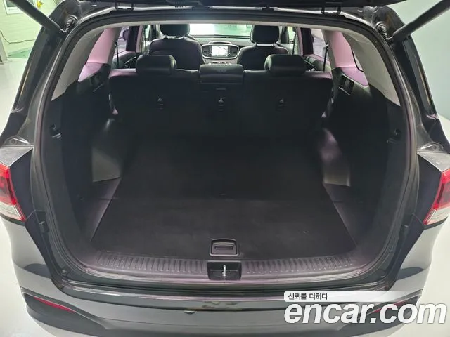 Kia Sorento — фото 12
