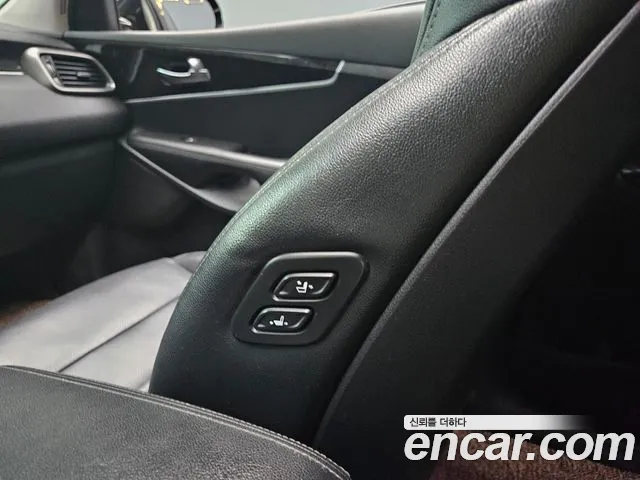 Kia Sorento — фото 19