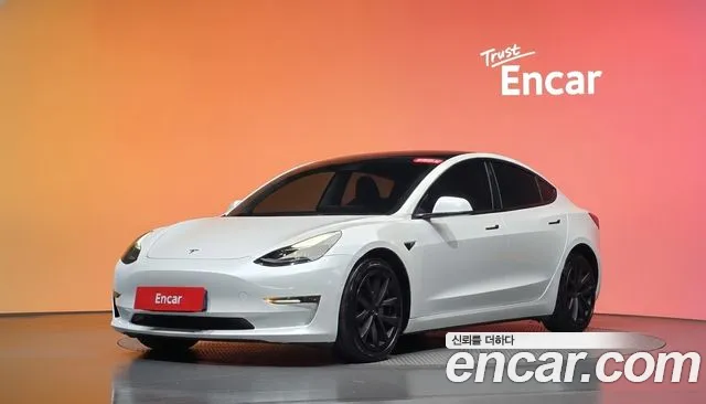 Tesla Model 3 — фото 19