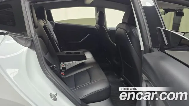 Tesla Model 3 — фото 10
