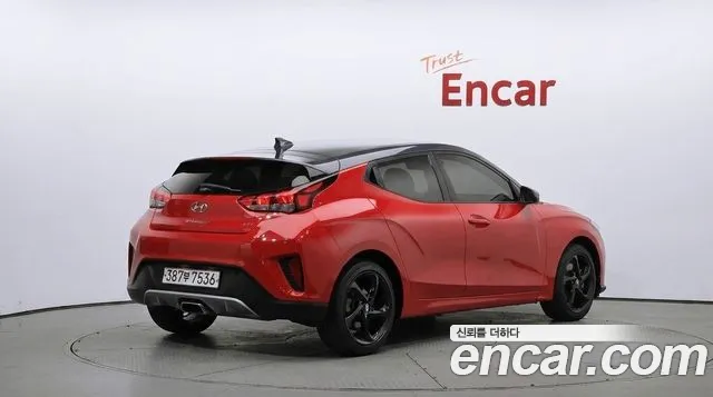 Hyundai Veloster — фото 2
