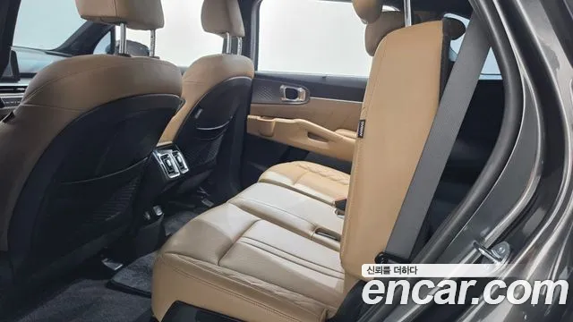 Kia Sorento — фото 19
