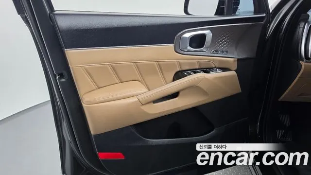 Kia Sorento — фото 24