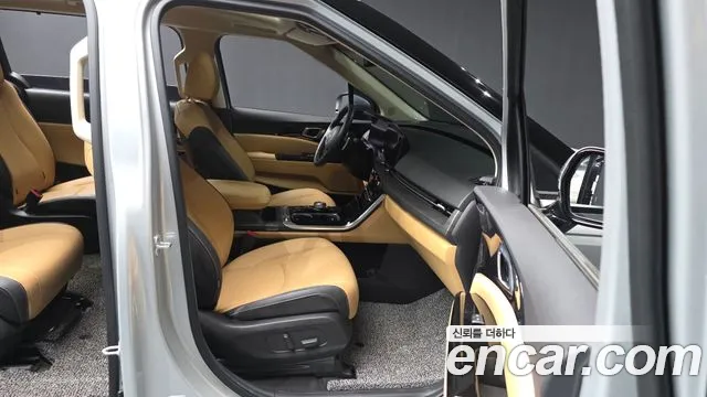 Kia Carnival — фото 11