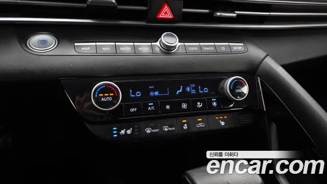 Hyundai Avante — фото 18