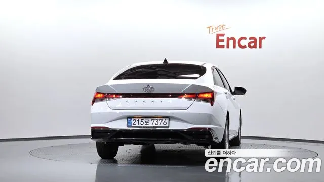Hyundai Avante — фото 4