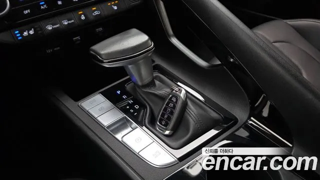 Hyundai Avante — фото 9