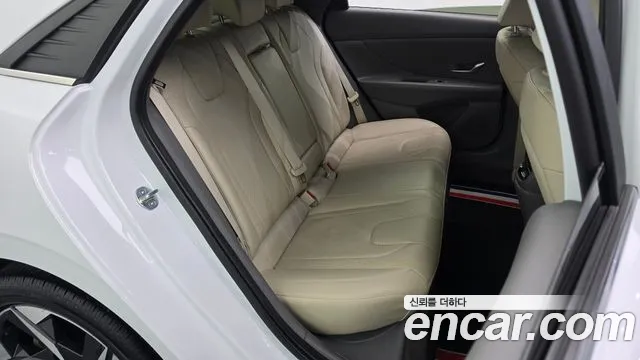 Hyundai Avante — фото 11