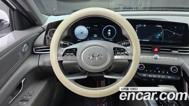 Hyundai Avante — фото 13