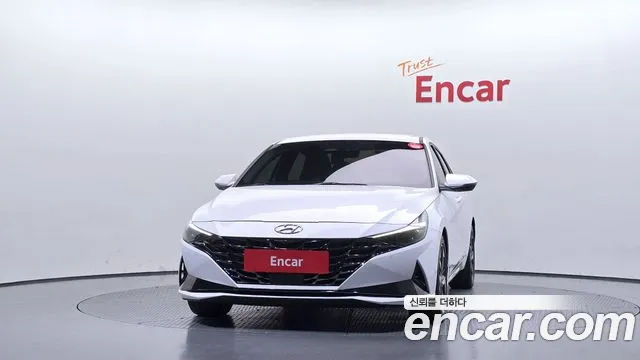 Hyundai Avante — фото 3