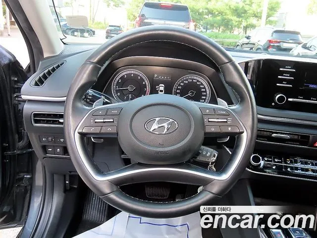 Hyundai Sonata — фото 12