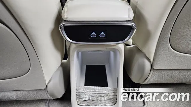 Genesis GV60 — фото 33