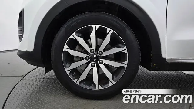 Kia Sportage — фото 4