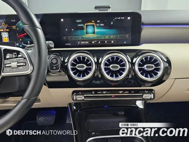 Mercedes-Benz A-Class — фото 14