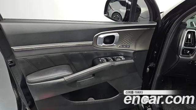 Kia Sorento — фото 24