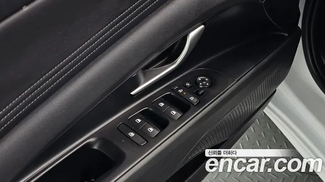 Hyundai Avante — фото 18