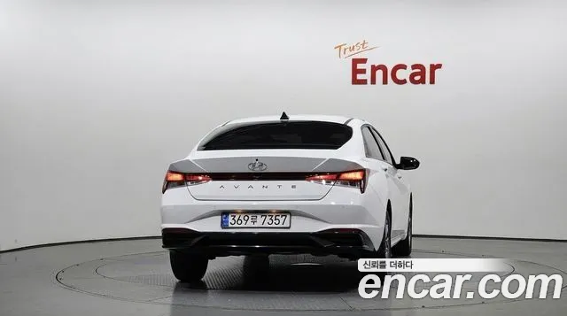 Hyundai Avante — фото 4
