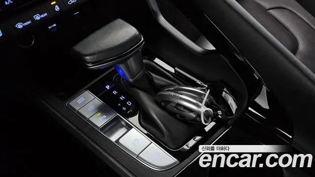 Hyundai Avante — фото 9