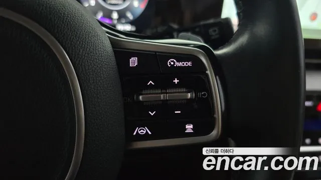 Kia Carnival — фото 19