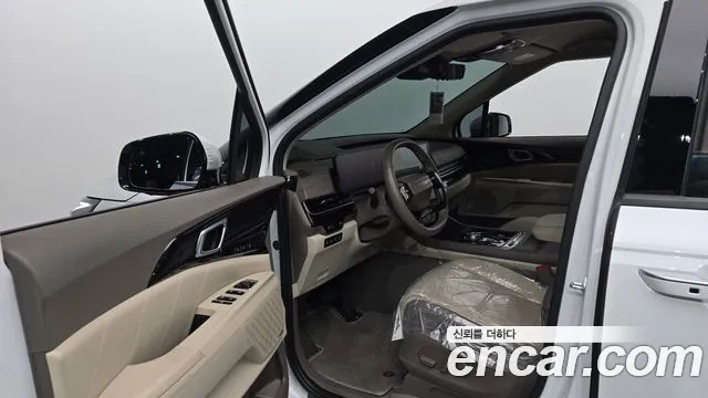 Kia Carnival — фото 10