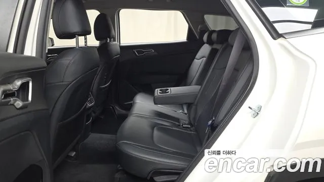 Kia Sportage — фото 11