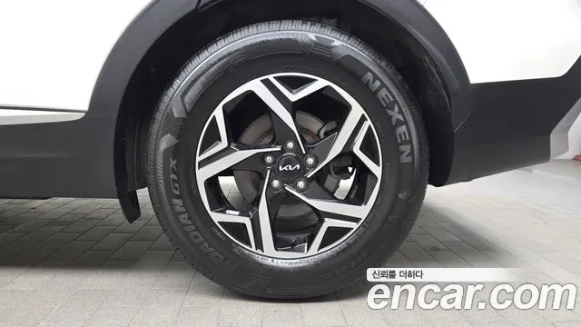 Kia Sportage — фото 21