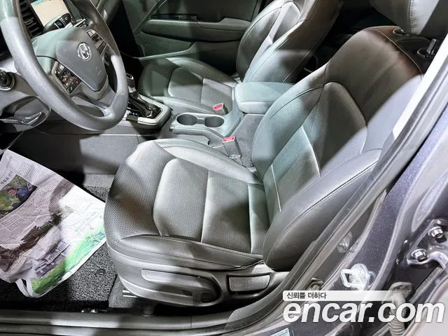Hyundai Avante — фото 18