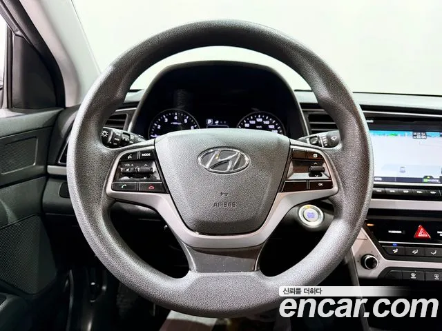 Hyundai Avante — фото 6