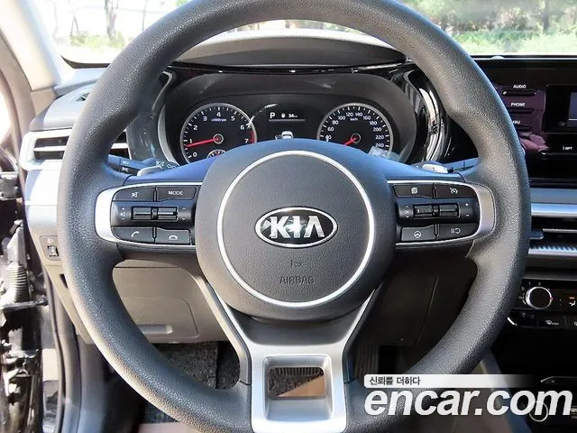 Kia K5 — фото 12
