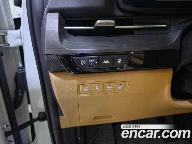 Kia Carnival — фото 11