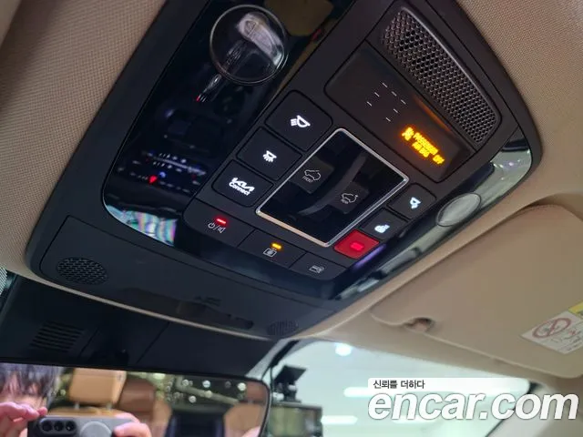 Kia Carnival — фото 12